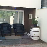 Hotel Vesiroos *
