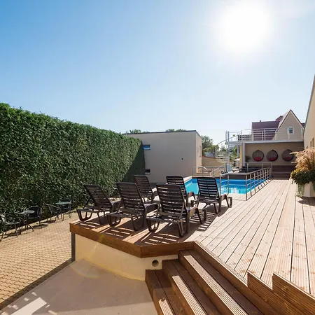 Hotel Vesiroos Hotell Parnu