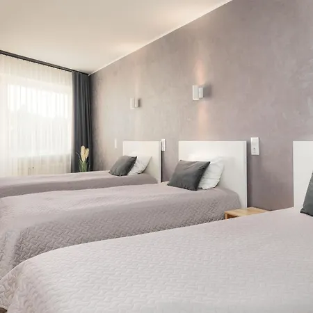 Vesiroos Готель Пярну